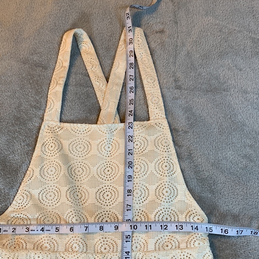 Entro Cream Lace Adjustable Overall Shorts - Picture 3 of 7